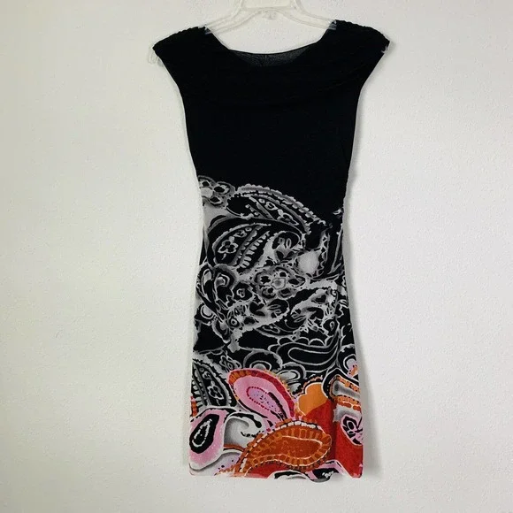 knee length dresses for ladies Normani Walk Thru Gown – Kay Unger main image 0
